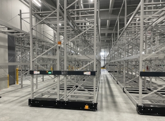 パレット移動ラックの特徴1