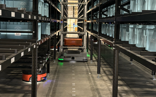 ⾃動搬送ロボットに対応 ― 物流効率を大幅に改善