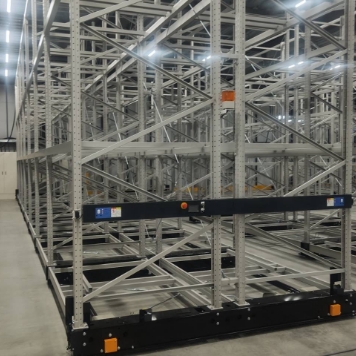 パレット移動ラック