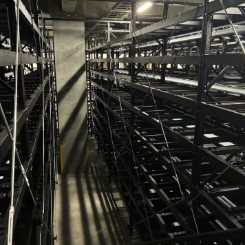 シャトルラック